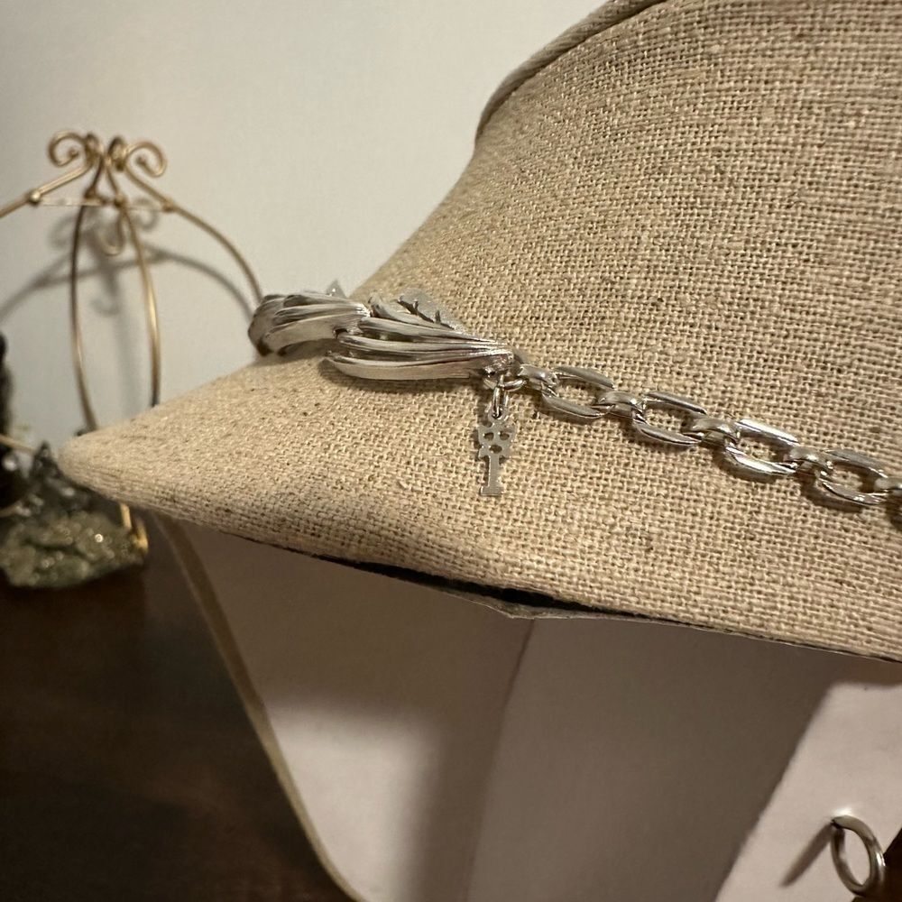 TRIFARI VINTAGE POLISHED SILVER TONE LEAVES LINK  NECKLACE - Picture 5 of 5